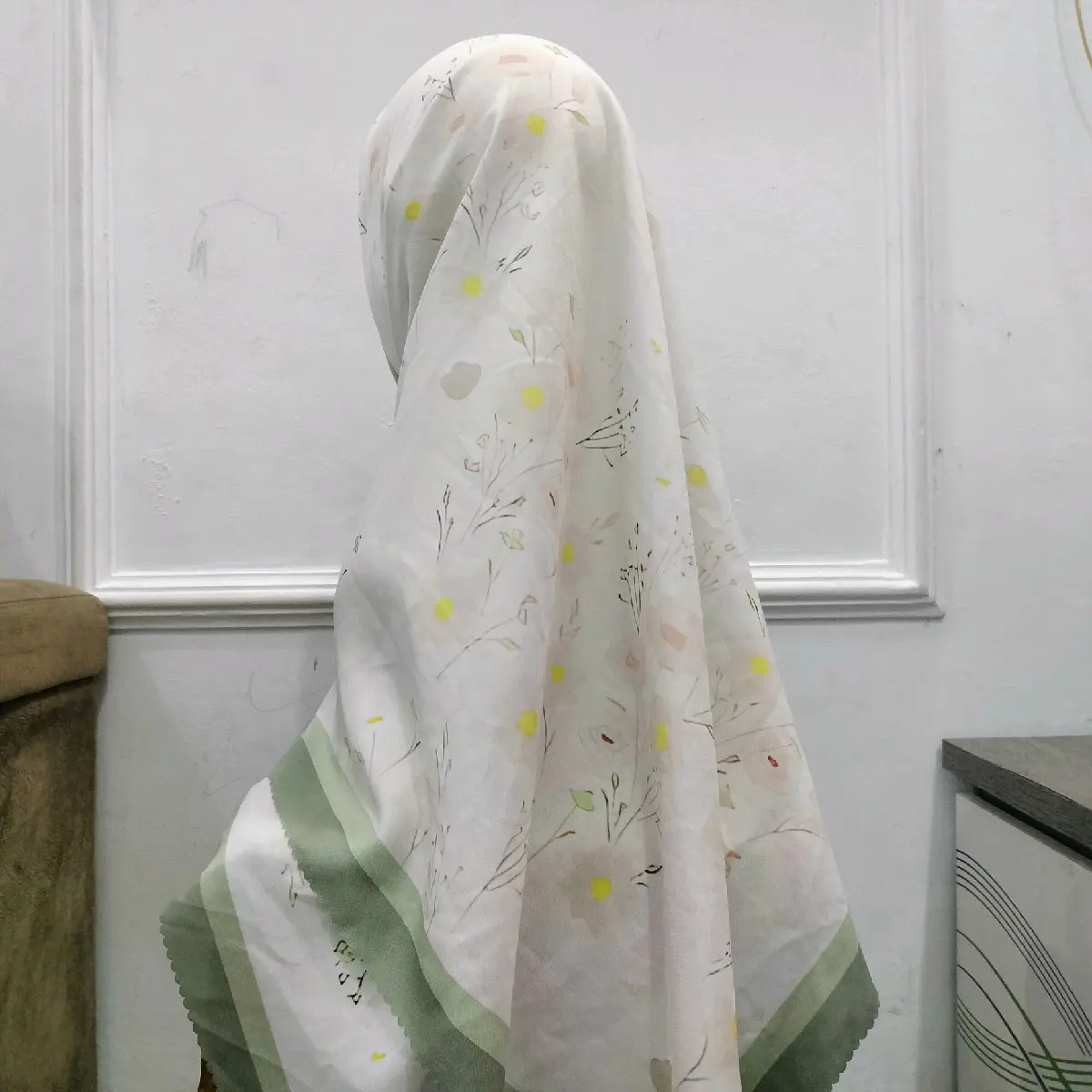 (MOTIF BARU) SOFT FLOWER HIJAB PREMIUM VOAL BAHAN ADEM DAN LEMBUT/KERUDUNG MOTIF SPECIAL