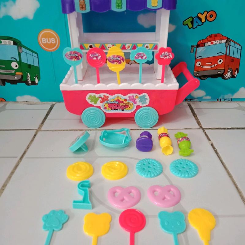 MAINAN GEROBAK PERMEN SET 4