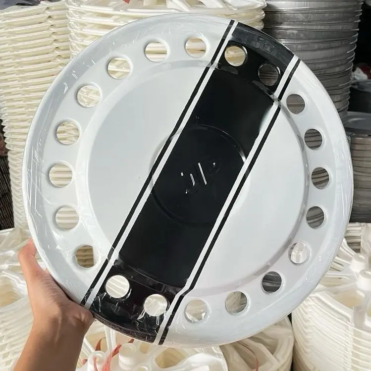 Lubang 20 garis hitam