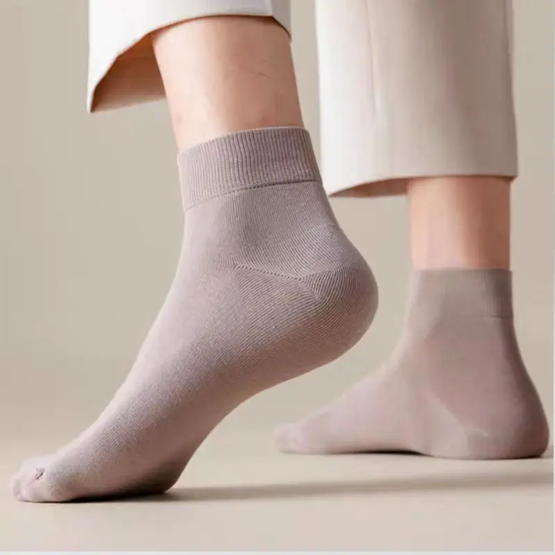 Summer Unisex Thin Mid-calf Socks Solid Color Odor-resistant Breathable Business Mid-Tube Black White Sock For Women