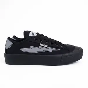 Rafters Sepatu Sneakers Voltage Full Black Reflektive Sepatu Kasual Pria Wanita Hitam Canvas Casual