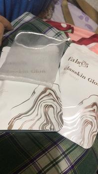 Product Review of (GET 2 PCS) Sabun Glasskin Glow Bar Soap by The Falsya Beauty Pencerah Membersihkan Memudarkan Kotoran Kulit Hitam dan Kusam Perawatan Mencerahkan Punggung Tangan from y**f 0