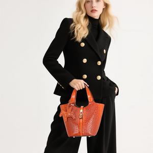 CN6004 Crocodile Pattern Basket Bag With Pendant High-End Luxury Fashion Bucket Bag Handbag