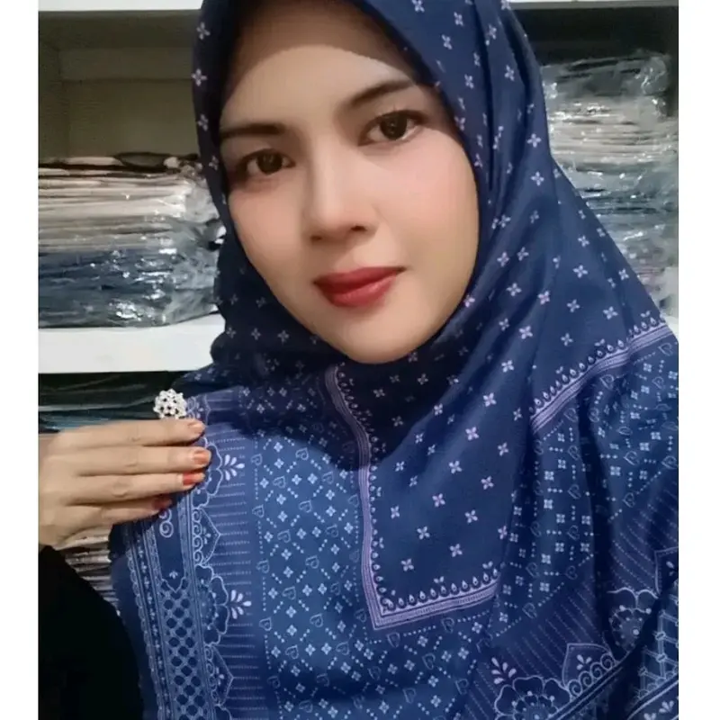 Voal Digital Print Kerudung Segi Empat Hijab Motif Sublim bonus bross cantik 1