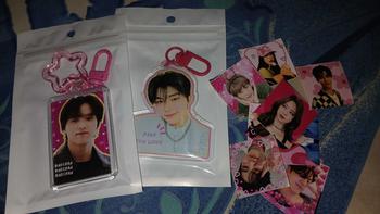 Product Review of ID PHOTO HOLDER NCT DREAM CHARM KEYCHAIN from p**d 0