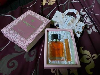 Product Review of Dvara premium series parfum formula premium wangi tahan lama box mewah elegant seri premium dvara perfume cowok cewek buy 1 get 2 from W** E**n D** 3