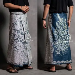 Qobiltu.id Sarung Batik Motif Kembang Akar Kombinasi Putih & Biru Laseman Nusantara Katun Original Elegan Muslim Dewasa Sarung Batik Klasik Modern