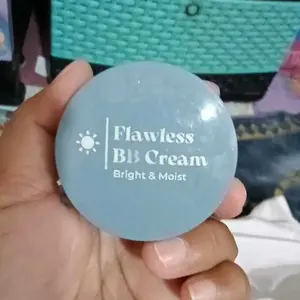 Pratisun Flawless BB Cream Bright & Moist - Cerahkan & Lembapkan Kulit