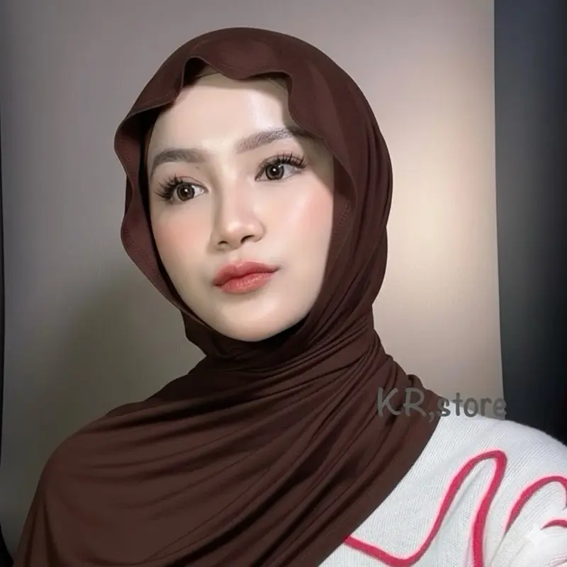 Pasmina Dubai Rayon Tancell dengan Fre Pouch Hijab Modern dan Nyaman untuk Sehari-hari