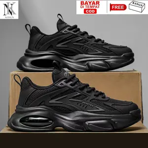 Sepatu pria 2025 model baru musim panas, sepatu pria bernapas, sepatu olahraga trendi serba guna dengan sol tebal, sepatu kasual untuk lari, sepatu gaya dad vintage Sneakers