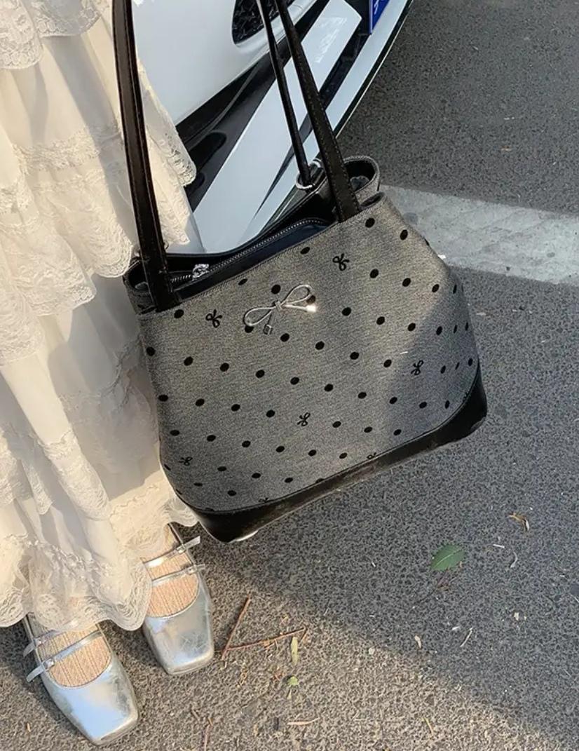 Polka dot print bow shoulder bag fashion trend large capacity casual bag underarm tote bag para sa mga kababaihan Polka dot print bow shoulder bag fashion trend large capacity casual bag underarm tote bag para sa mga kababaihan
