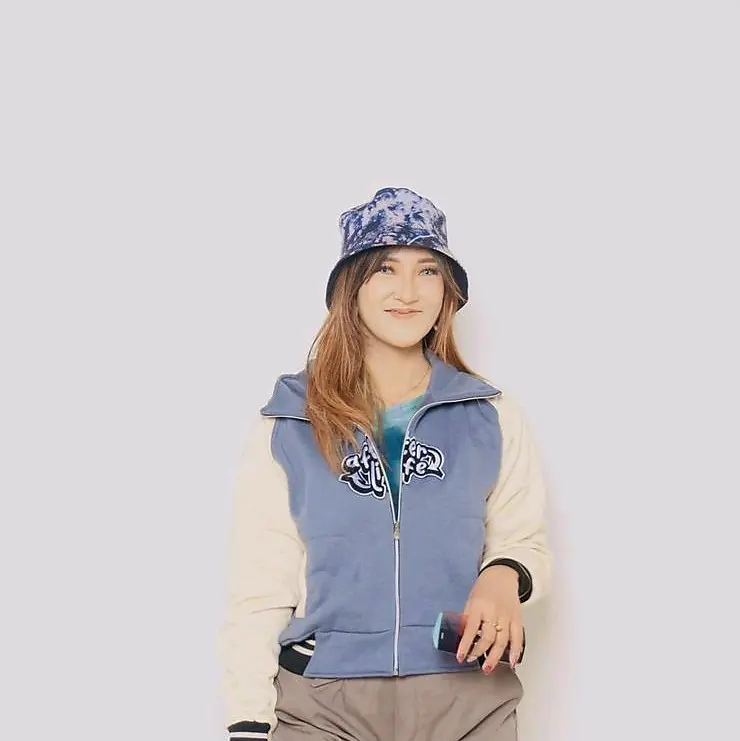 Jaket Varsity Zipper Crop After Life Bordir Premium Quality Wanita Tebal 0