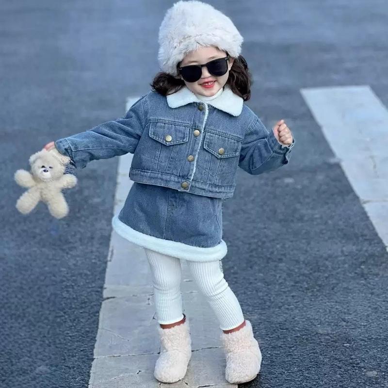 Set bộ bò jean cổ lông kèm chân váy jean phối lông mềm mịn dành cho bé gái 7-26kg