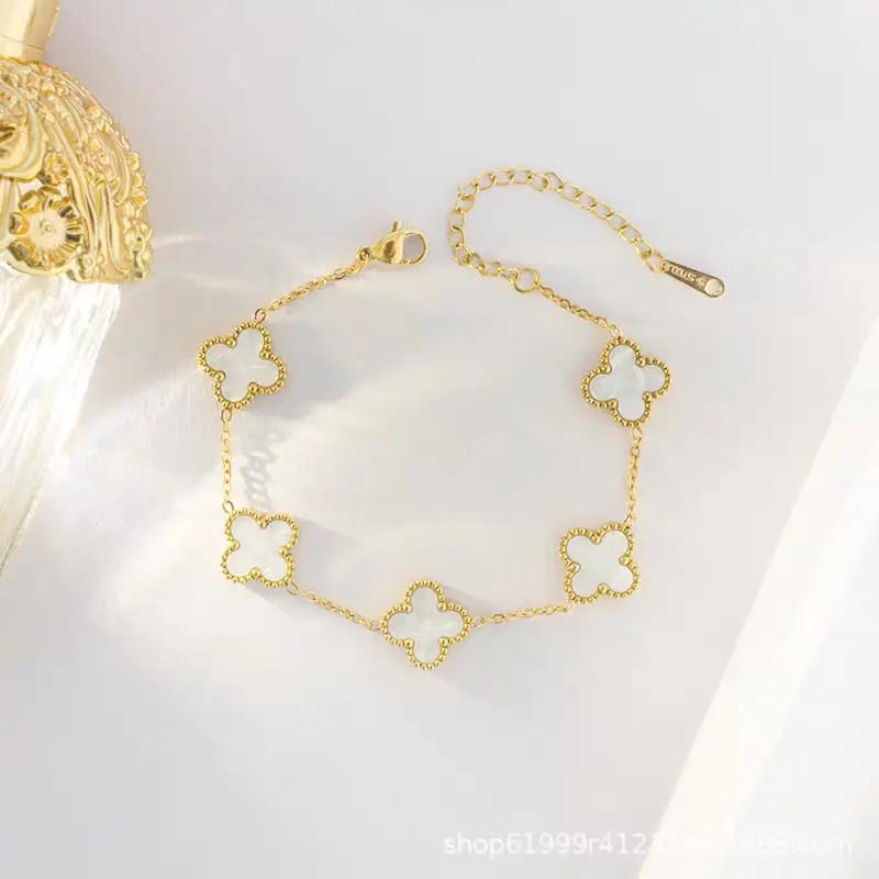 Set Aksesoris Kalung, Anting, dan Gelang Titanium Wanita Bunga Mewah Elegan Anti Karat 3