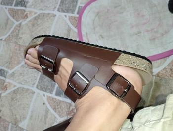 Product Review of Yoto Flip Flop Cork Footwear Leather UNISEX 36-44 Wood Soled Slippers for Women and Men - Sandal for Summer  Makapal Couple Shoes Comfort Walking Shoes from M**a M**7 3