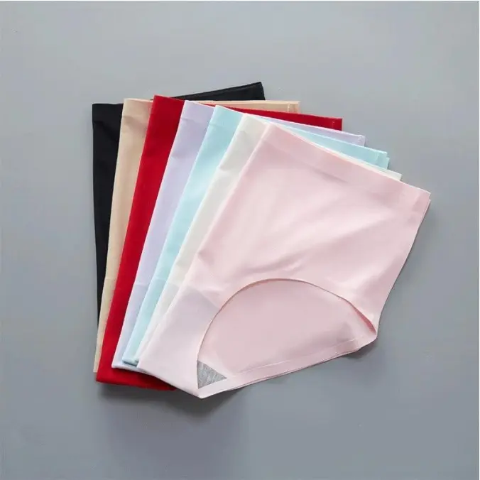Celana Dalam Seamless Tanpa Jahitan Anti Nyeplak Fashion Es Sutra CD Wanita CD01 2