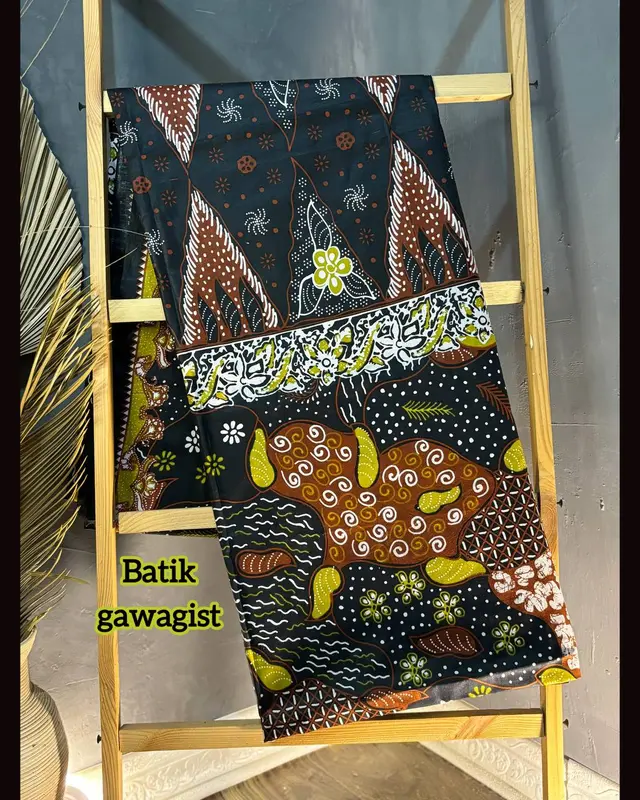 SARUNG BATIK MOTIF SEKAR LANGIT BAHAN KATUN PRIMA ORI-batik gawagist 2