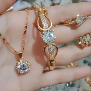 perhiasan fashion wanita full set titanium permata putih elegan terbaru 2024 emas berlian