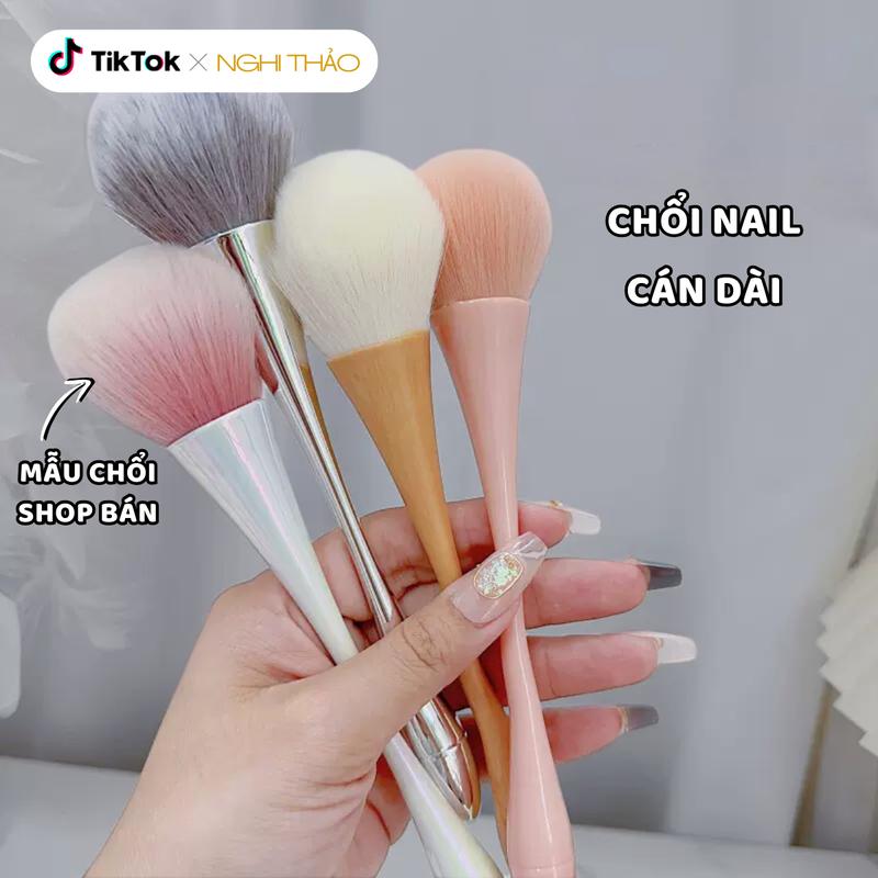  Chổi phủi bụi nail NGHI THẢO cán dài 