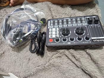 Product Review of Bonkyo F999 sound card + Headphone Berkabel dengan pemantauan peralatan audio set lengkap mikrofon sound card TIKTOK bernyanyi ponsel mixer khusus rekaman lagu K profesional[COD] from G**y E**y 0