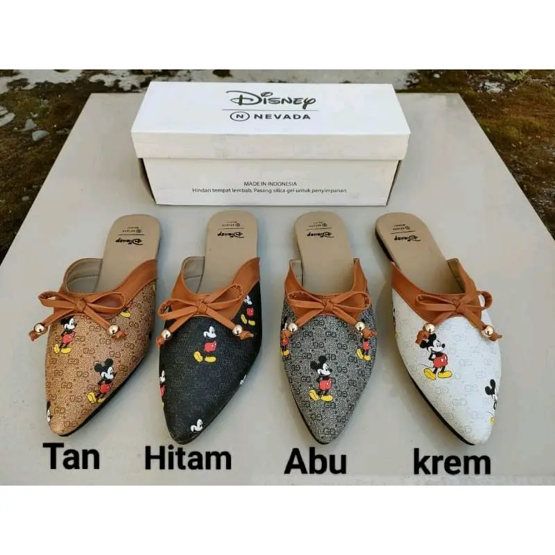 Sepatu Slop Disney Nevada Wanita
