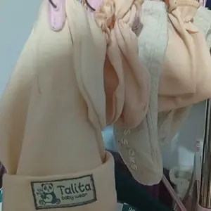 Satu Set Topi kuping Sarung Tangan Kaki Bayi Baru Lahir Newborn warna polos Talitababywear