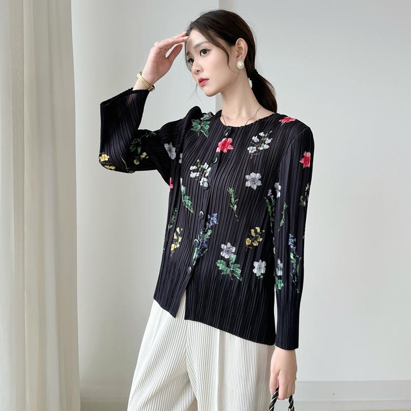  Áo thun lò xo họa tiết hoa thanh lịch dáng sơ mi tay dài che khuyết điểm tốt - 55Kg.Linh 