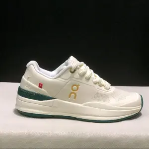 SEPATU TENIS ON THE ROGER IVORY EVERGREEN
