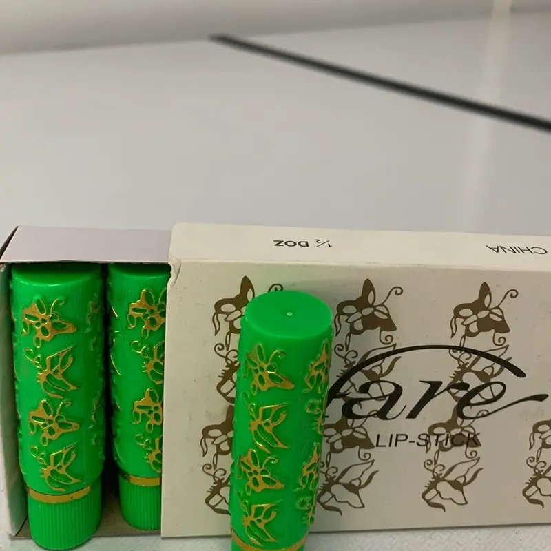 Lip-stick Arab - Hare - Merah - Tempat warna hijau 0
