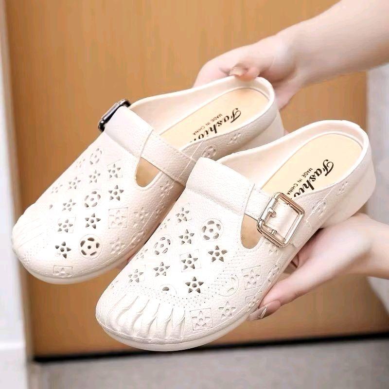 Dép Sục Nữ Đế Cao 3 cm Thiết Kế trẻ Trung Thời Trang Chất Liệu Cao Su Non Mềm Nhẹ Êm