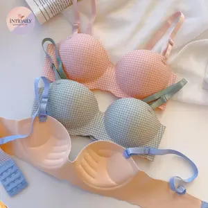 Bra Push Up Tanpa Kawat Motif Kotak BH Wanita Dewasa Busa Tebal Lembut Dipakai Harian