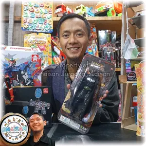 Mainan Batman Action Figure Artikulasi Lengkap LED di Dada