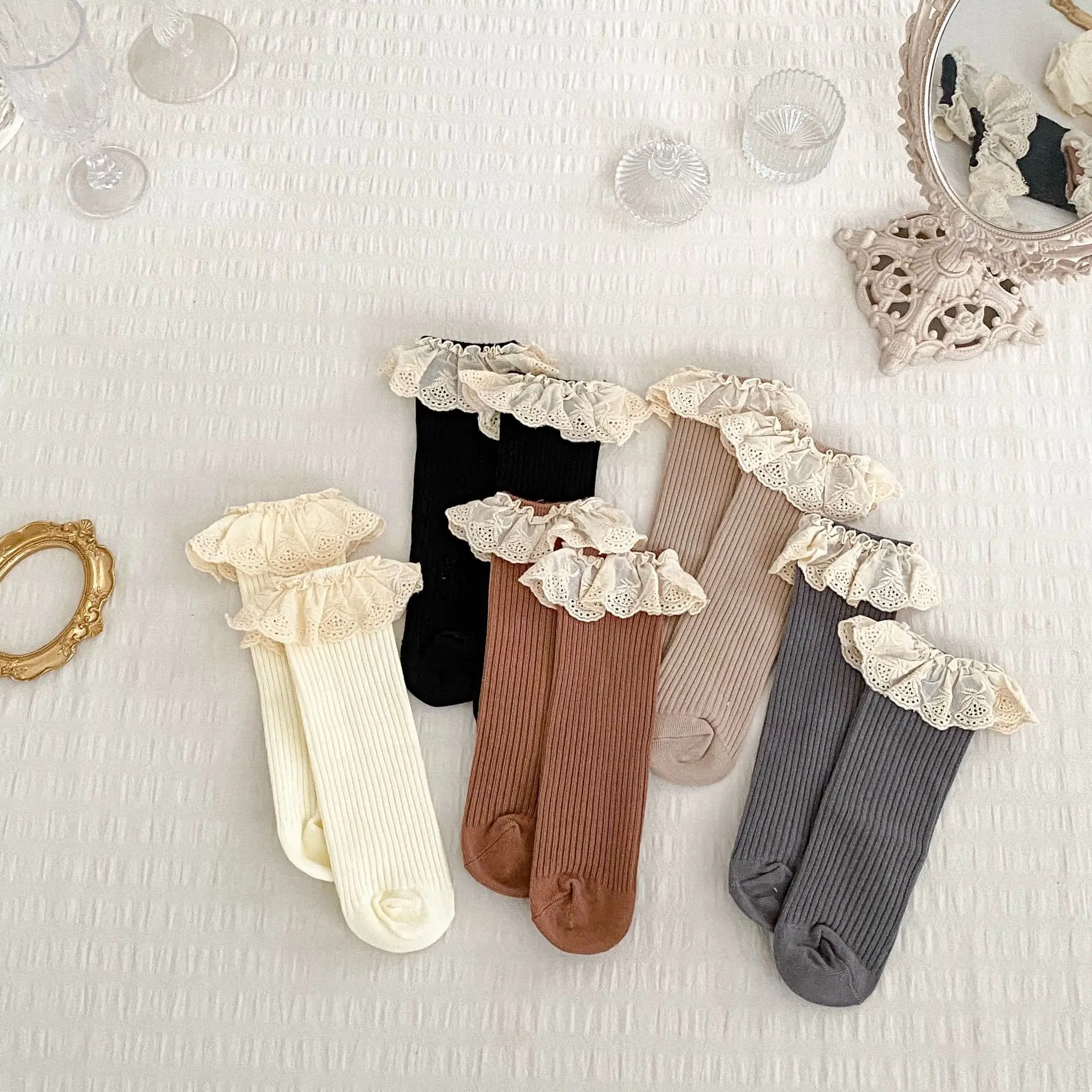 Spring and Autumn Mid Autumn 0-4 Years Olds Children's Heel less Mid tube Lace Baby Cotton Socks
