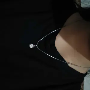 Kalung Titanium Liontin Perak Silver Lapis Emas Putih Anti Karat Tidak Luntur Selamanya Wanita Permata Nagita Kristal Fashion Elegan Hadiah