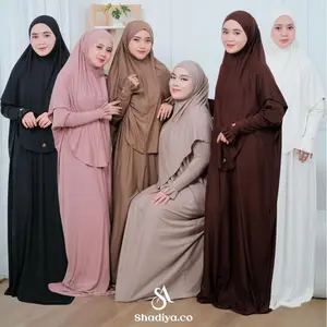 Set Premium Maadiina oleh Shadiyaco untuk Wanita Muslimah