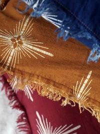 Gambar Batik Fractal Sarung Bantal Persegi Kotak Batik Bintang Warna Biru dari Batik Fractal Kota Bandung 3 Tokopedia