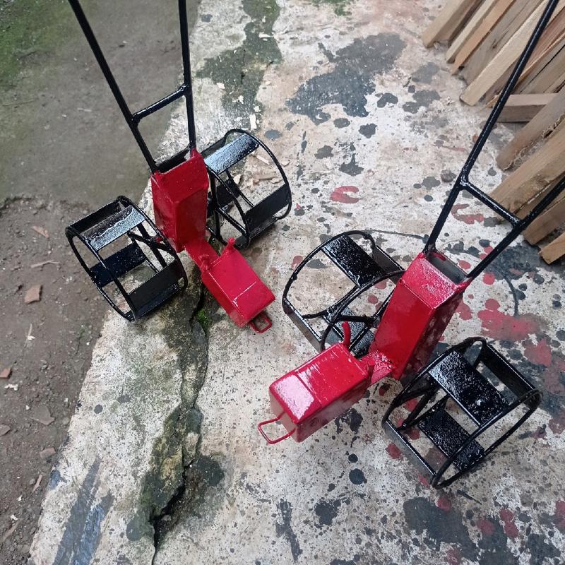 MAINAN TRAKTOR ANAK MINIATOR TRAKTOR BAJAK SAWAH / MAINAN TRAKTOR 2