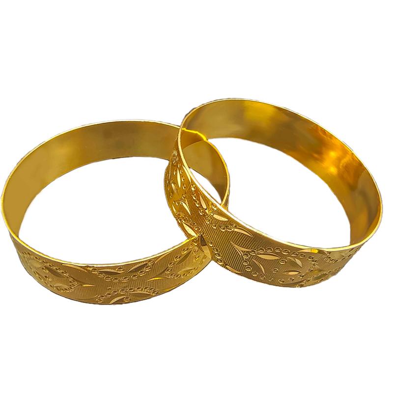 Product Introduction of Wholesale Pakistan Bracelet Jewelry Simple Design 18k Gold Plated Vietnam Bridal Wedding Gypsophila Copper Bangle For Women 25