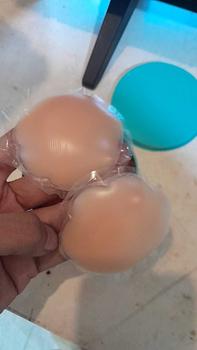 Product Review of 12 buah / Kotak Silicone Backless Bra / Wings Bra / Wing Bra / Nu Bra / Invisible Bra / Nipple Silicone Pad Bra Tempel Import Premium Bh from T**K 1