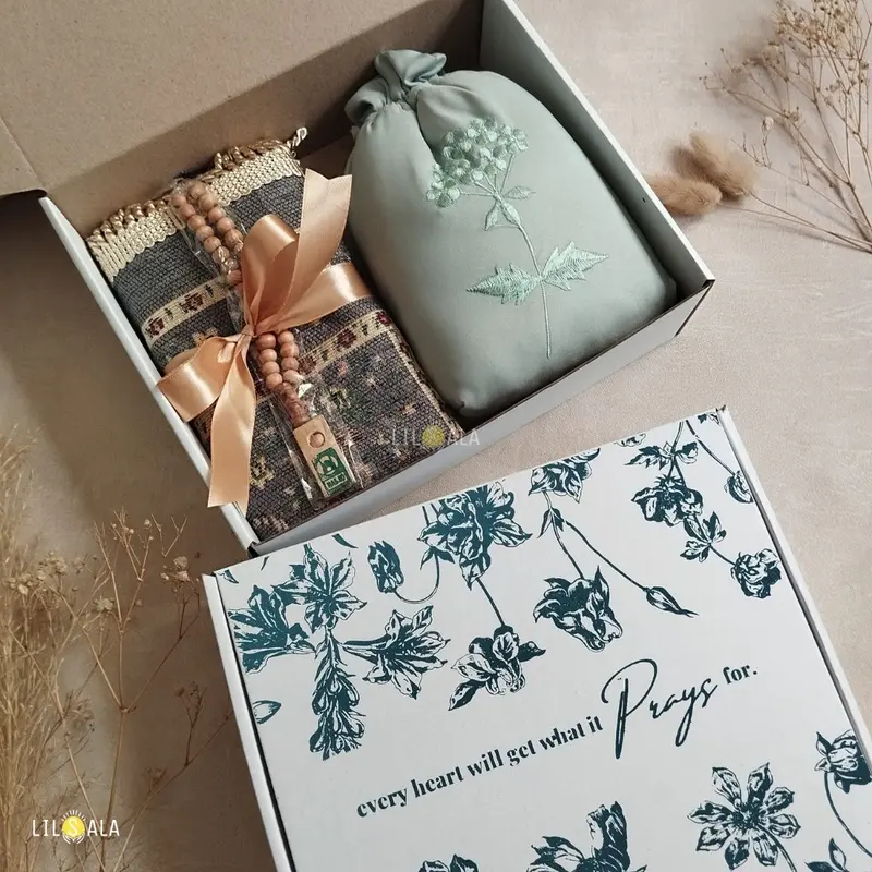 hampers harga 100-200 ribu-sajadah dan muken travel