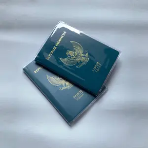 Cover Passport Transparan Anti Air untuk Paspor Indonesia dengan Desain Tahan Air dan Transparan
