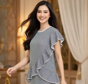 MAIA Striped Salur - Atasan Casual Simple Outfit Hangout Nyaman Baju Stripe Bahan Jatuh Adem Striped Model Effortless Tampil Cantik Dan Nyaman Seharian