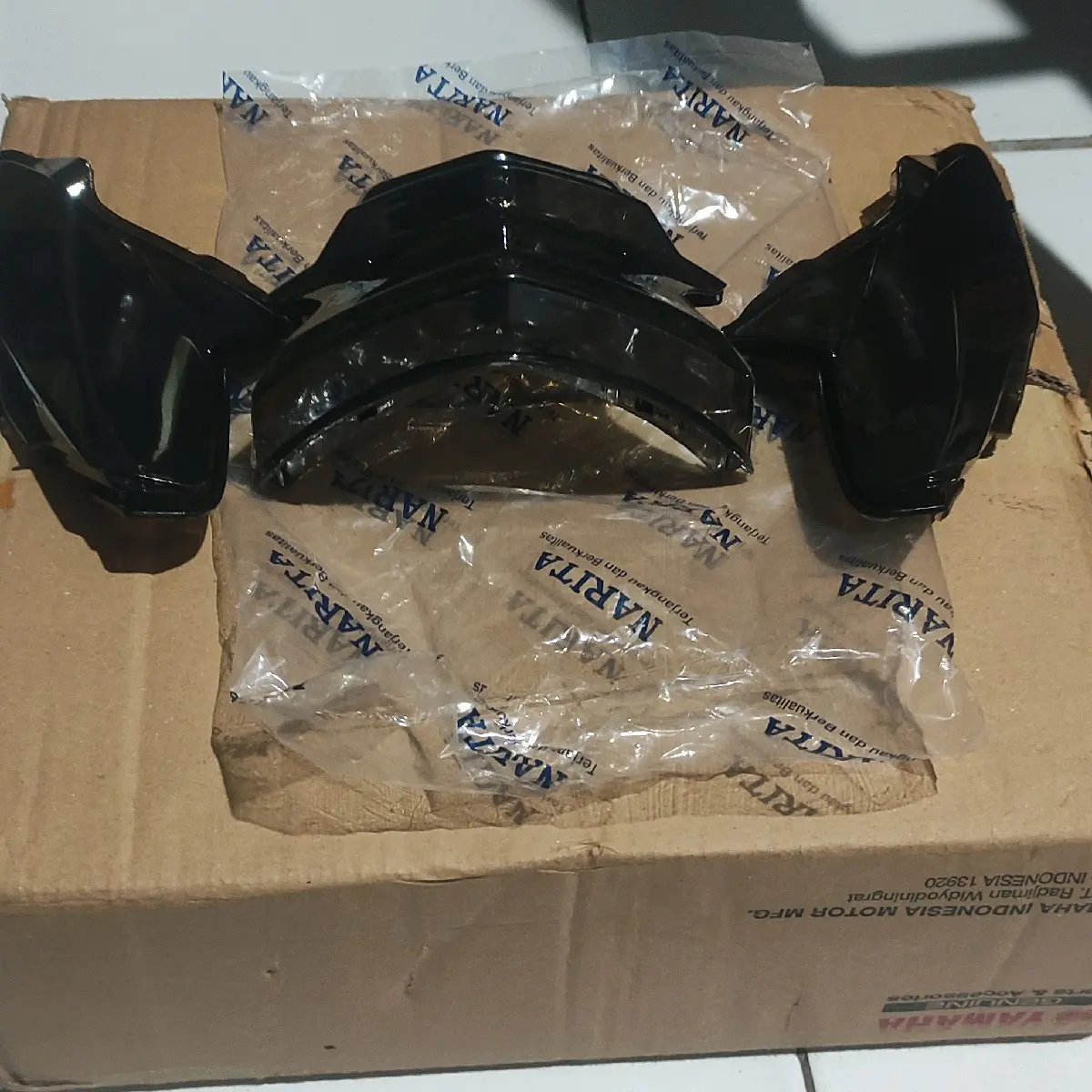 Mika Kaca Stop Belakang Smoke Beat Fi 2013-2015 Smoke Riben Hitam Narita untuk Motor - Motorcycle