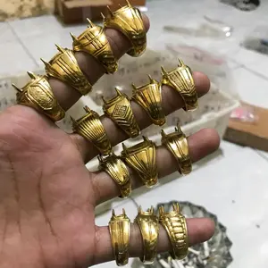 Emban cincin kuningan oval capit gigi kuku