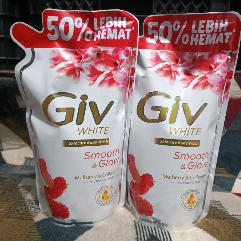 (PAKET 2 POUCH JUMBO) GIV GLOWING WHITE / SMOOTH & GLOW Mulberry & Collagen Sabun Mandi Cair 825ml 2