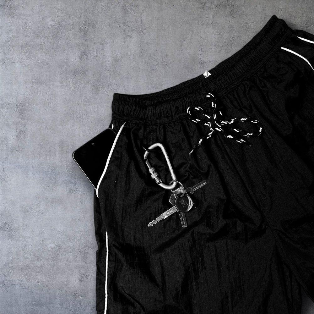 BOARSHORT PARASUT/CELANA PENDEK PARASUT/CELANA PARASUT / CELANA PENDEK/ CELANA PANTAU PARASUT/ BOARDSHORT WATERPROOF/BOARDSHORT  PARASUT/CELANA / CELANA PENDEK KALCER / CELANA PENDEK PARASUT REFLEKTIF/CELANA SKENA/CELANA KALCER/CELANA CRINKLE Hitam