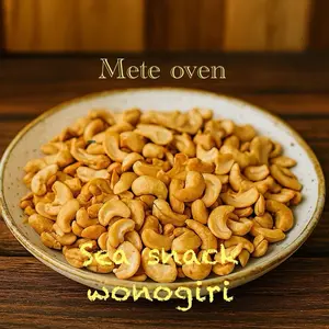 kacang mete patahan matang siap makan