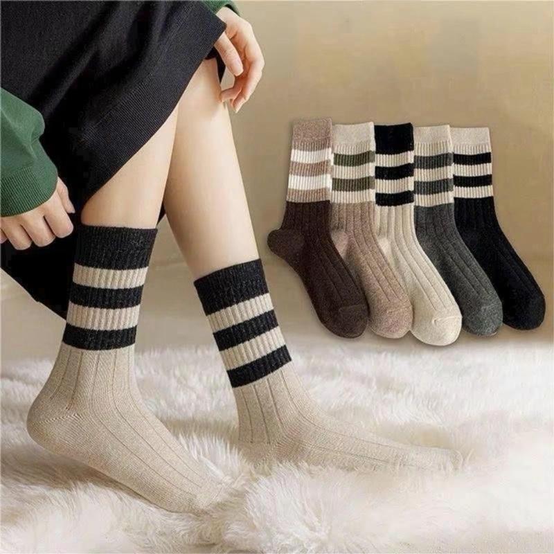 Set 10 Đôi Tất nữ Cổ Cao Kiểu Dáng 3 Sọc Ngang Thấm Hút Mồ Hôi Thoáng Mát