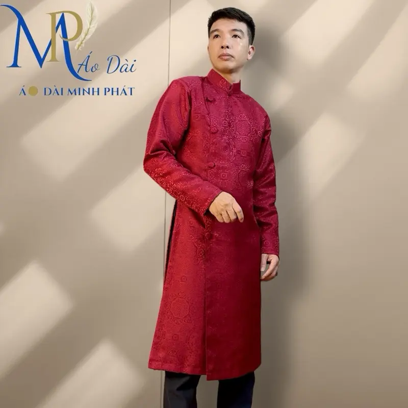 Áo Dài Nam Vải Gấm Hoạ Tiết ẩn trên áo, đơn giản sang trọng với nhiều mầu phú hợp với các lựa chọn Guu ăn mặc của nhiều người. 2