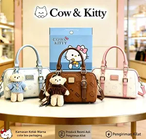 Cow Kitty Tas Selempang & Tangan Wanita - Desain Batang Boneka Biru Pastel dengan Gantungan Boneka Beruang